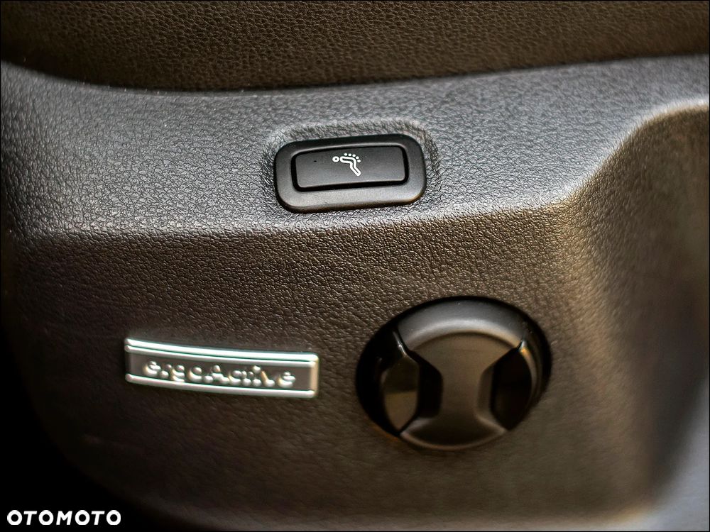 Volkswagen Golf - 37