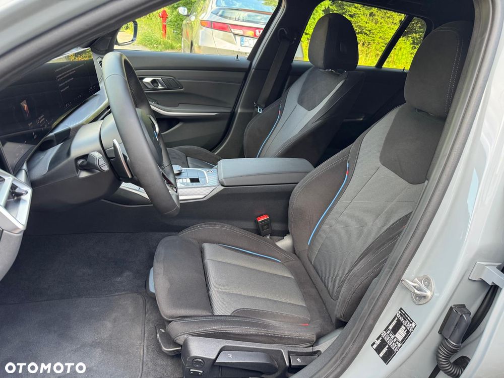 BMW Seria 3 320i M Sport sport - 22