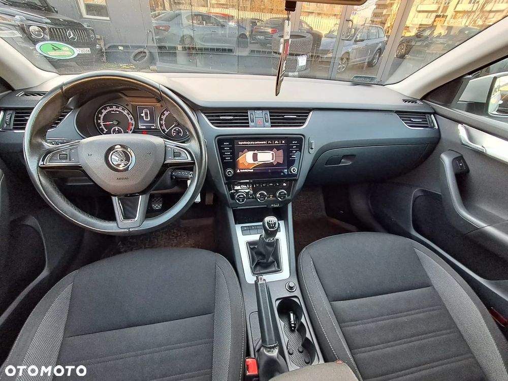 Skoda Octavia 1.6 TDI SCR Ambition - 4