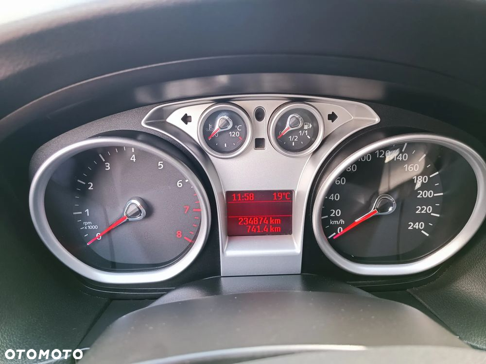 Ford Focus - 12