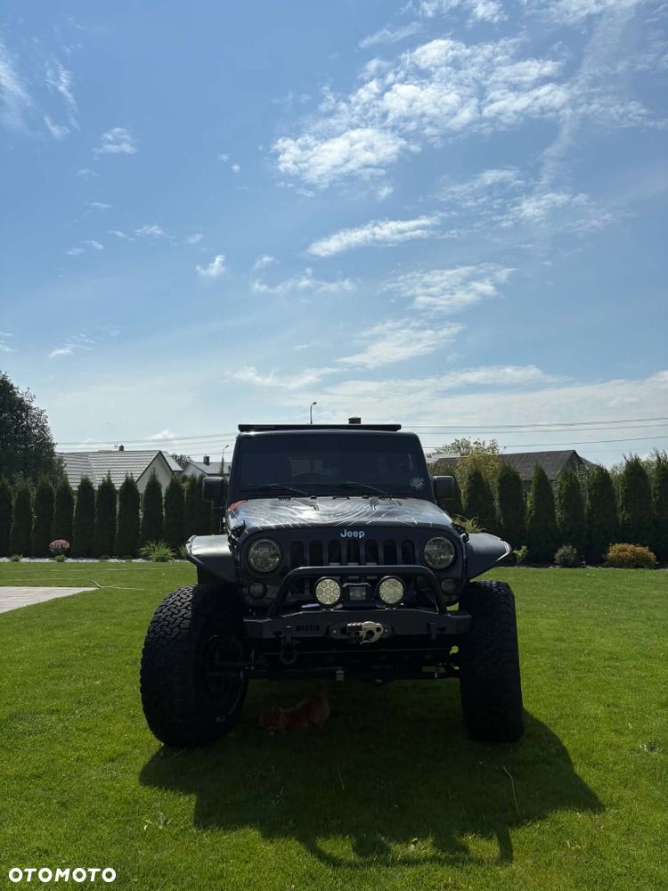Jeep Wrangler - 4