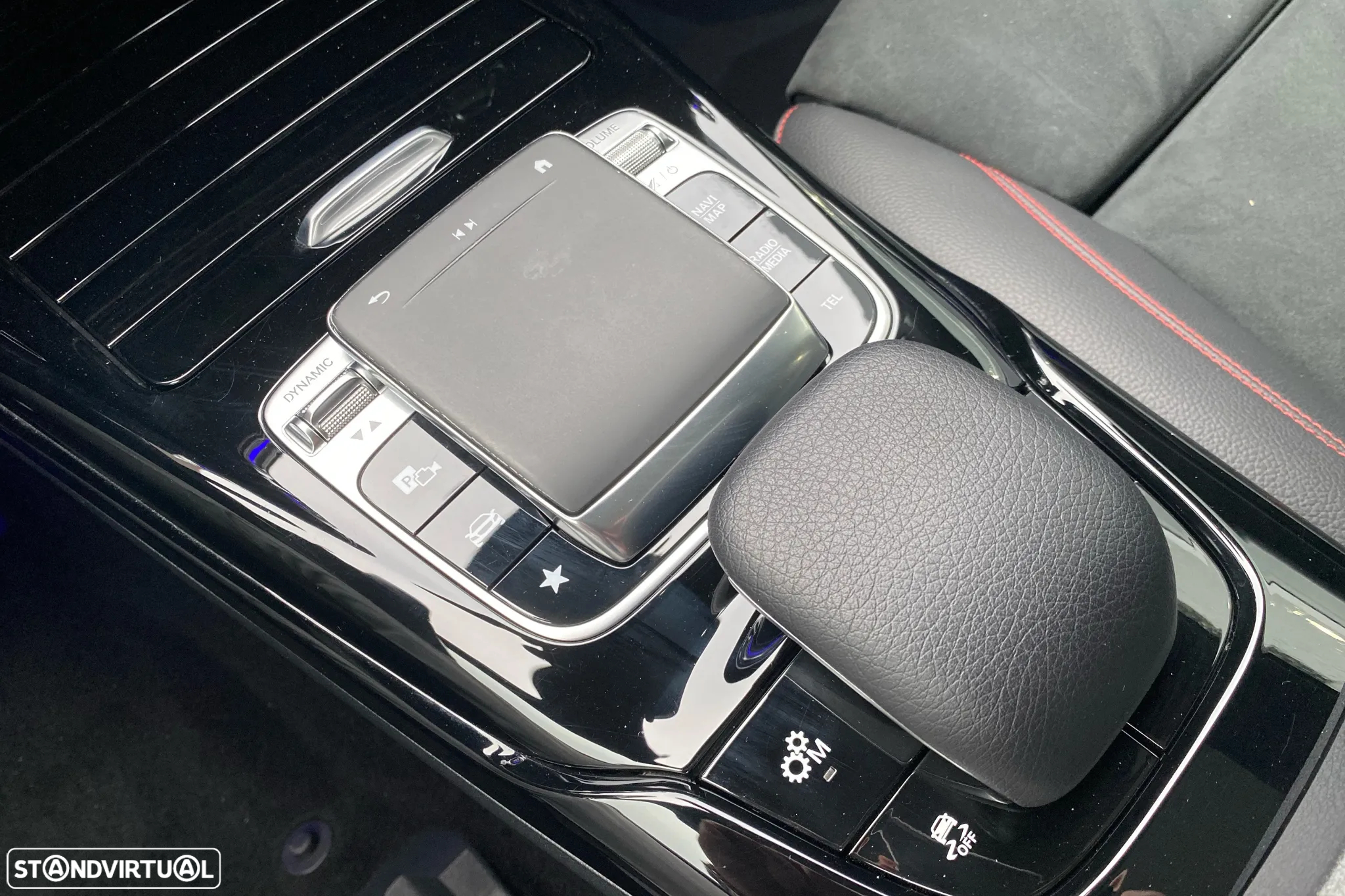 Mercedes-Benz A 35 AMG 4Matic - 21