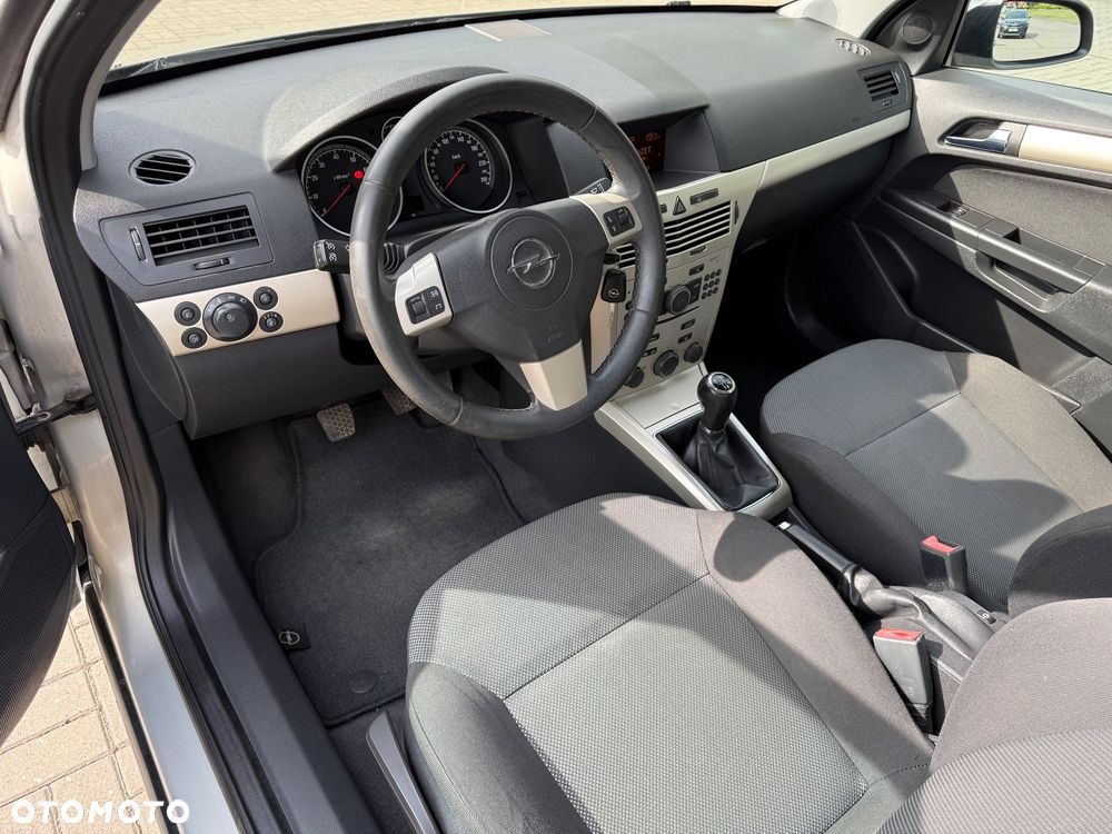 Opel Astra 1.6 - 12