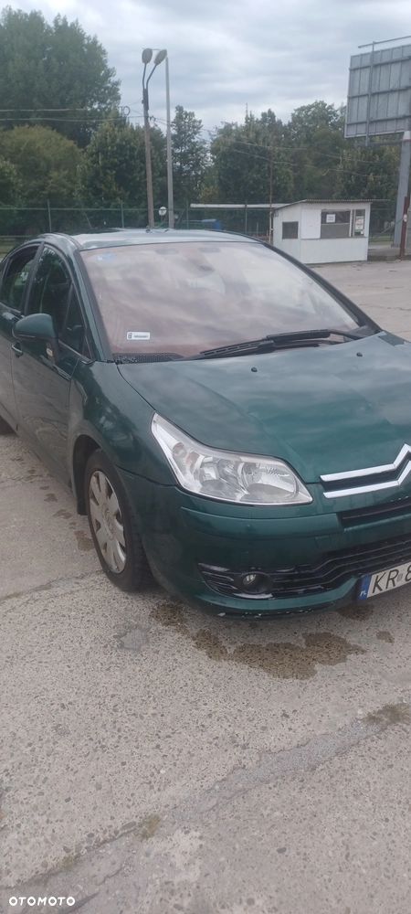 Citroën C4 1.6 16V Confort - 1
