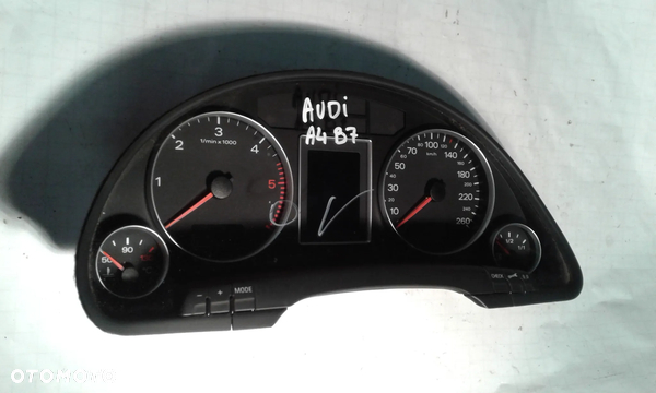 LICZNIK AUDI A4 B7 2.0 TDI 8E0920901H