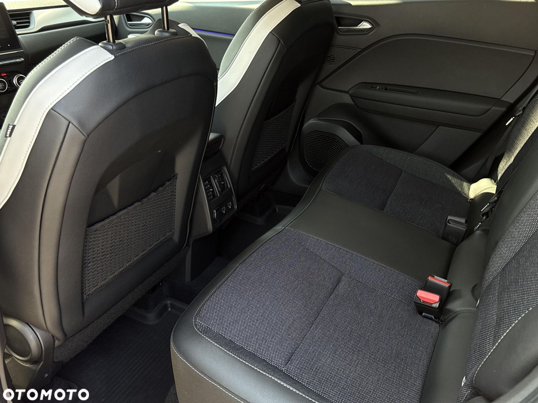Renault Captur - 12