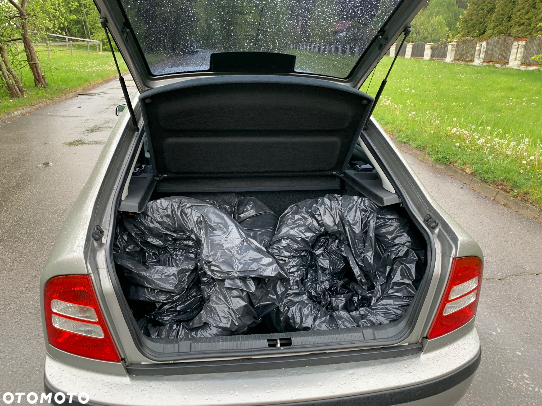 Skoda Octavia 1.6 Tour - 2