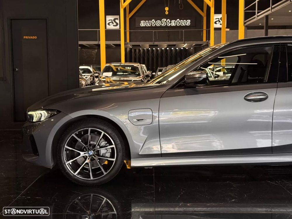 BMW 320 e Pack Essence Auto - 9