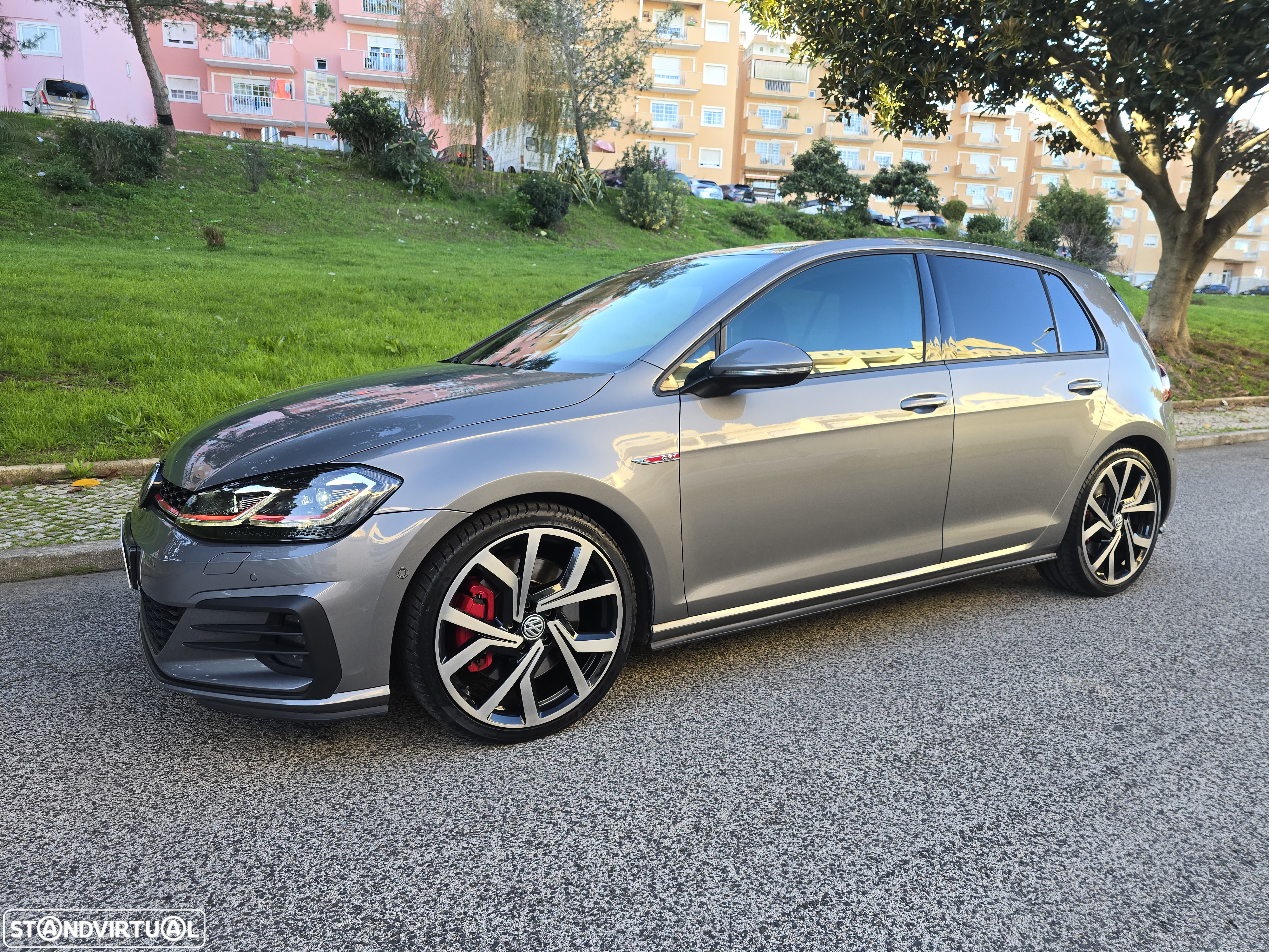 VW Golf 2.0 TSI GTI DSG Performance - 2