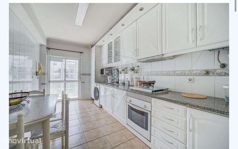 Apartamento T3 à venda em Sesimbra - Grande imagem: 2/8