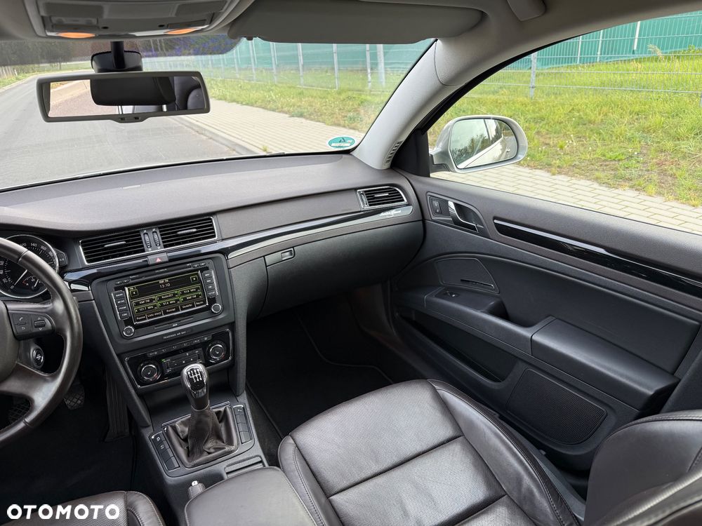 Skoda Superb 2.0 TDI L&K - 16