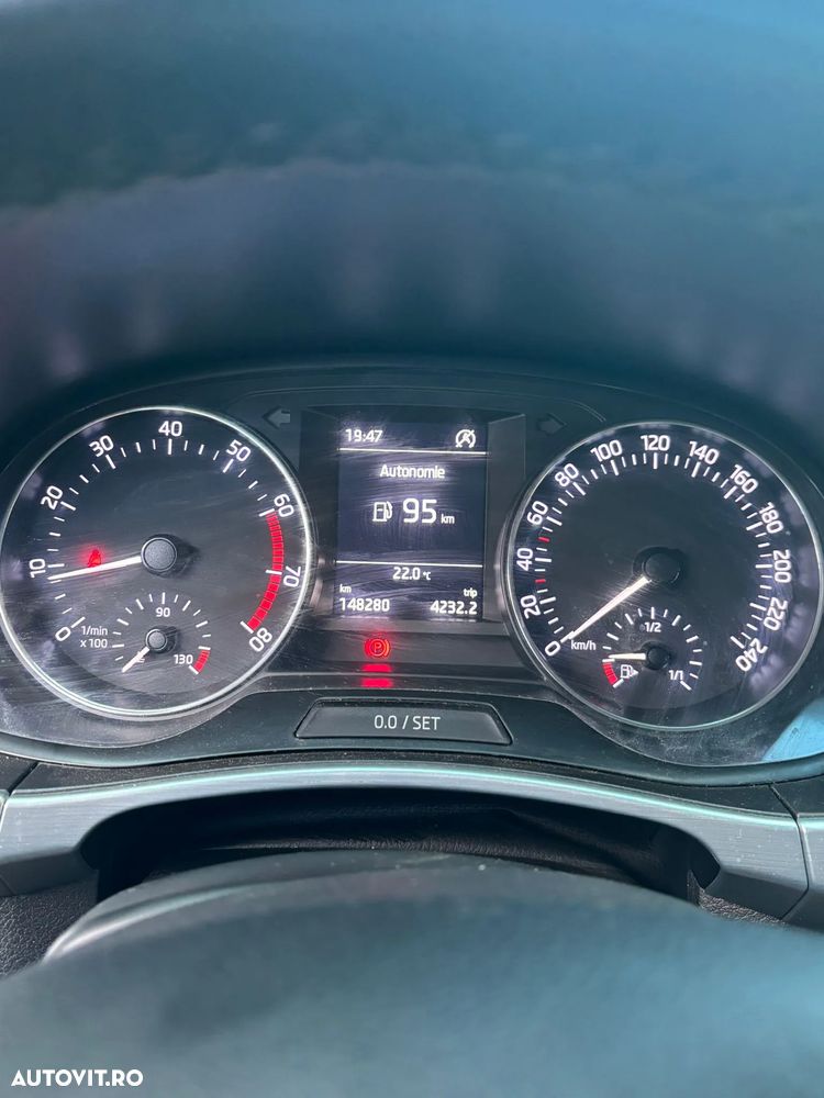 Skoda Fabia 1.0 MPI Avantaj - 5