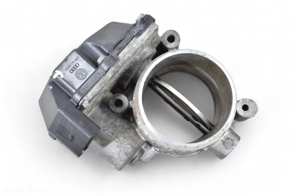 Przepustnica AUDI A6 C6 A8 D3 3.0 TDI 059145950D - 2