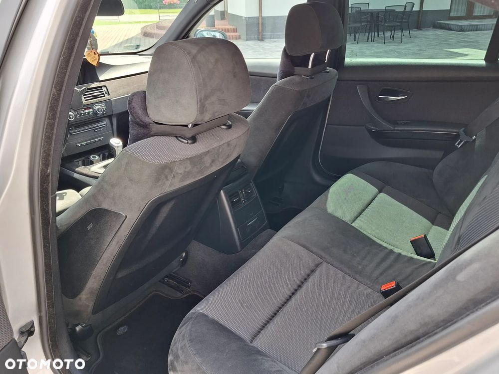 BMW Seria 3 320d - 11
