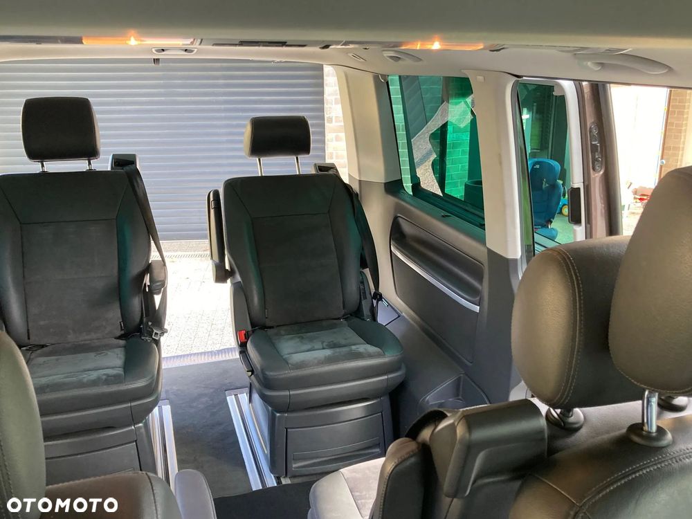 Volkswagen Multivan - 14