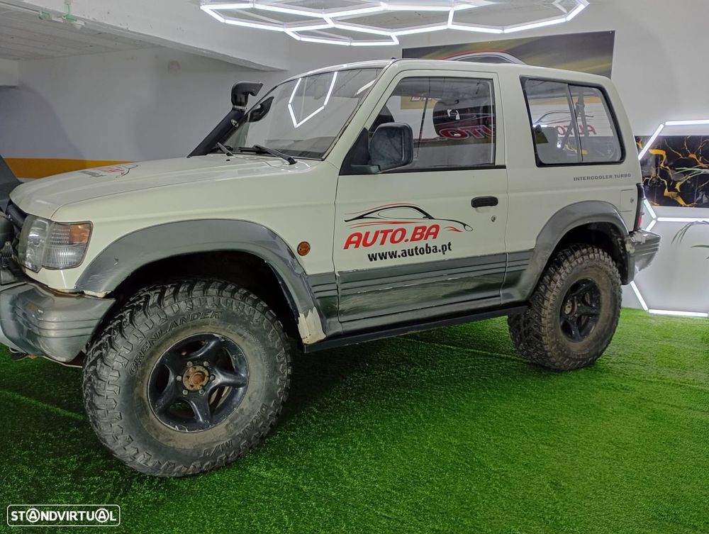 Mitsubishi Pajero 2.5 TDi GLS - 4