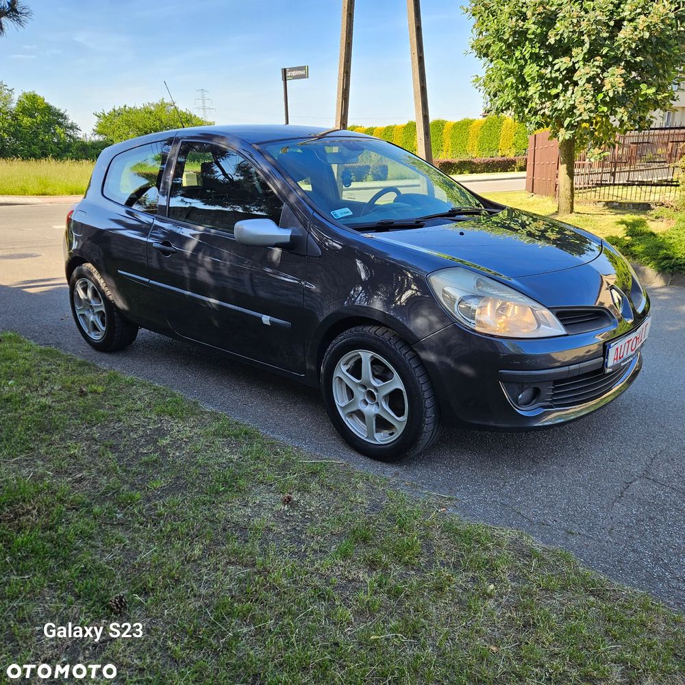 Renault Clio 1.6 Confort Privilege - 6