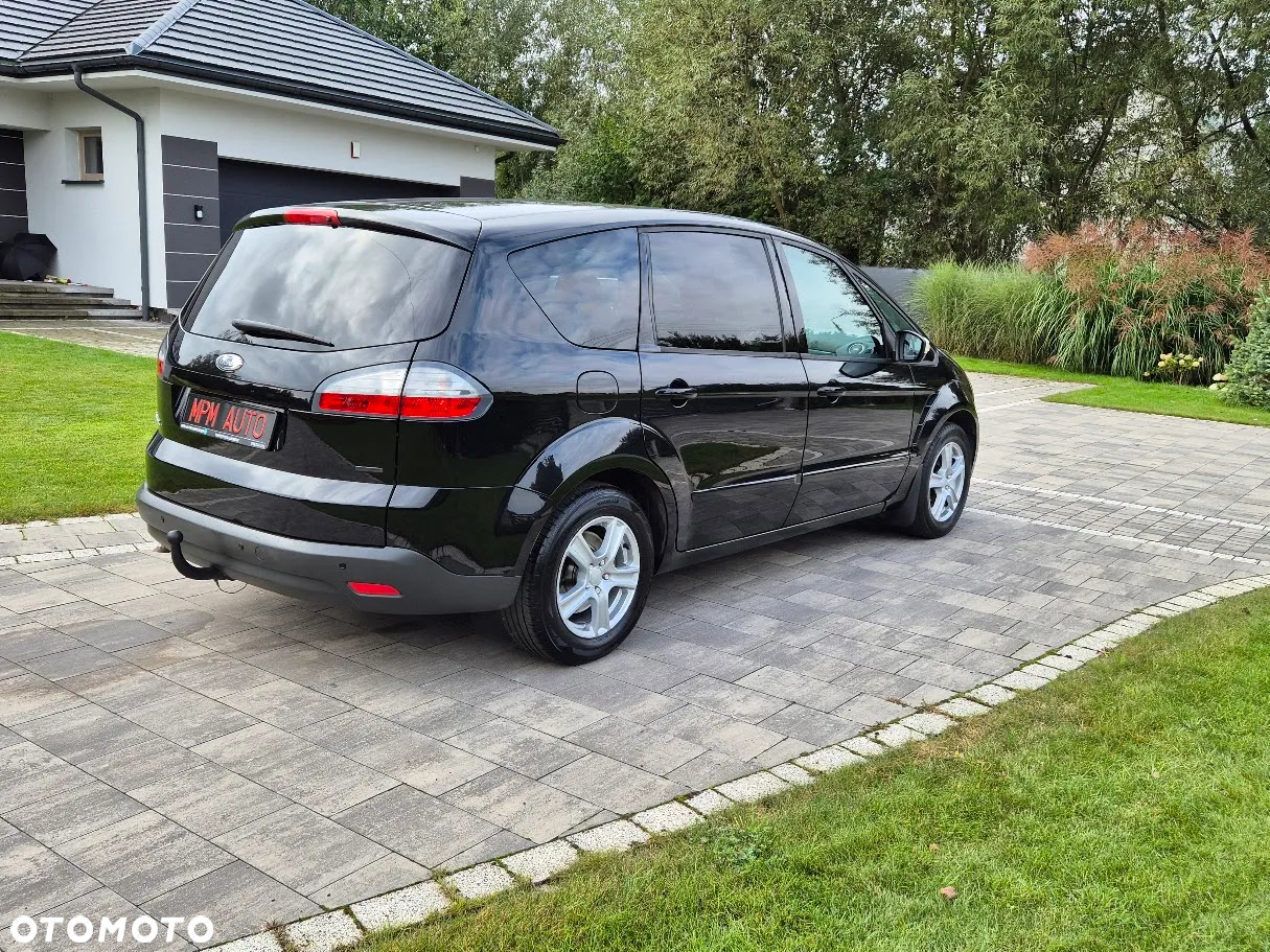 Ford S-Max - 10