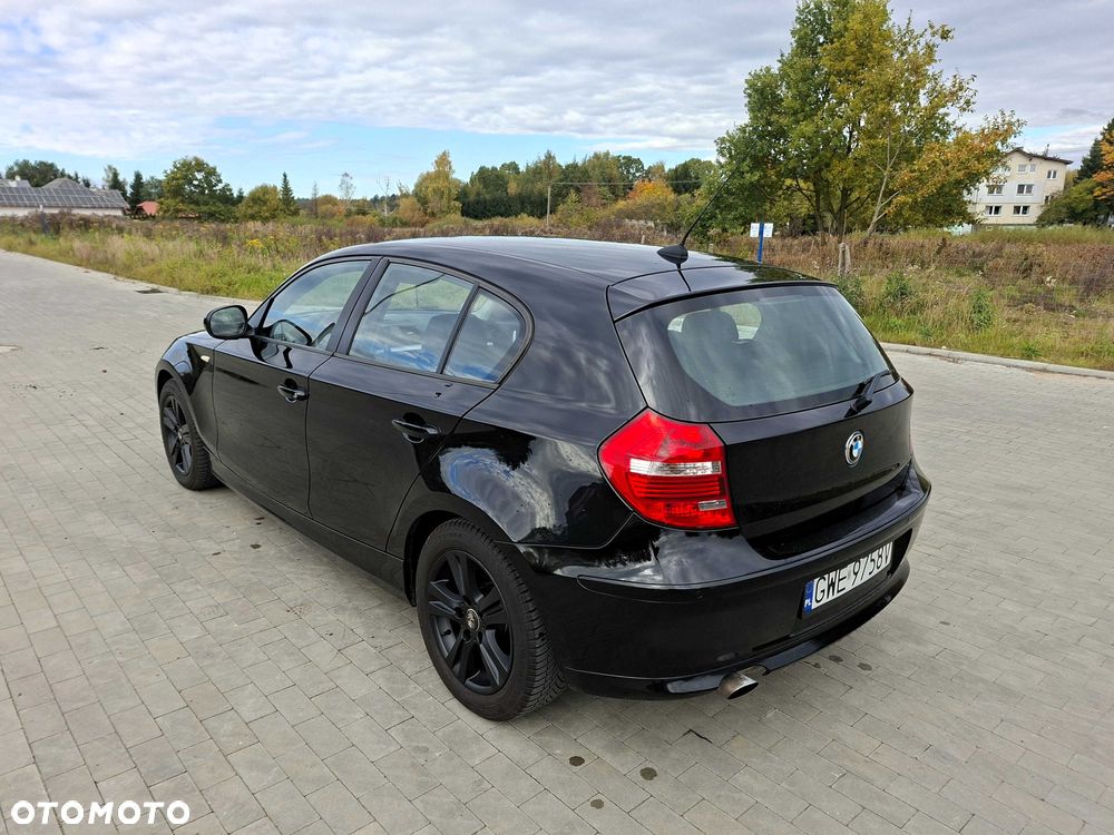 BMW Seria 1 2010 photo 3