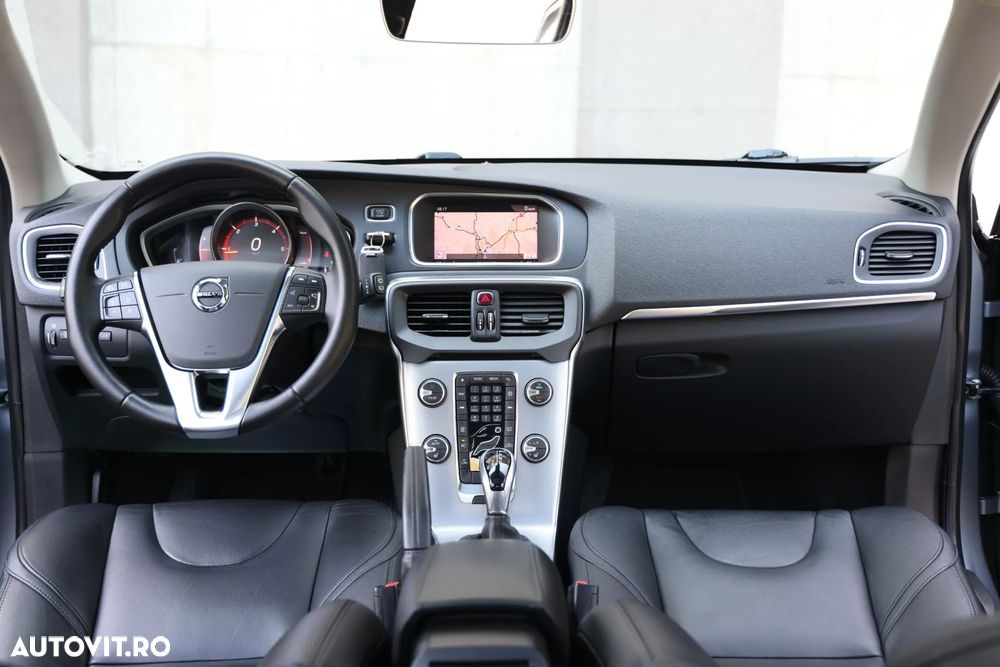 Volvo V40 D2 Geartronic Inscription - 16