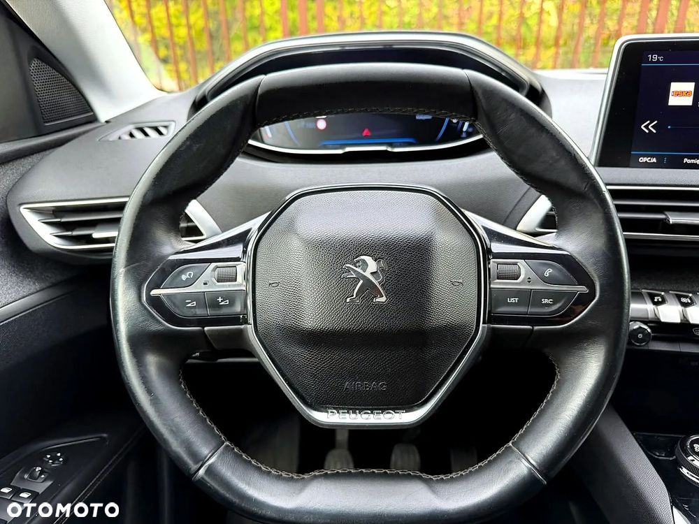 Peugeot 3008 PureTech 130 Stop & Start GPF Allure Business-Paket - 35