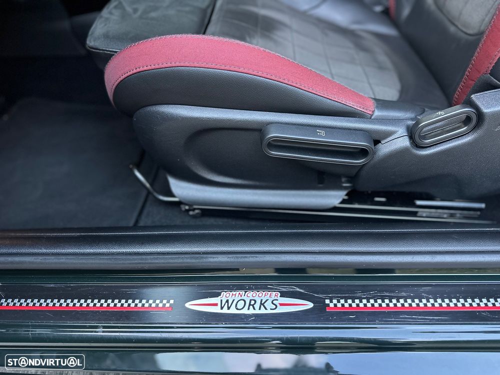 MINI 3 Portas John Cooper Works Auto Desportiva - 39