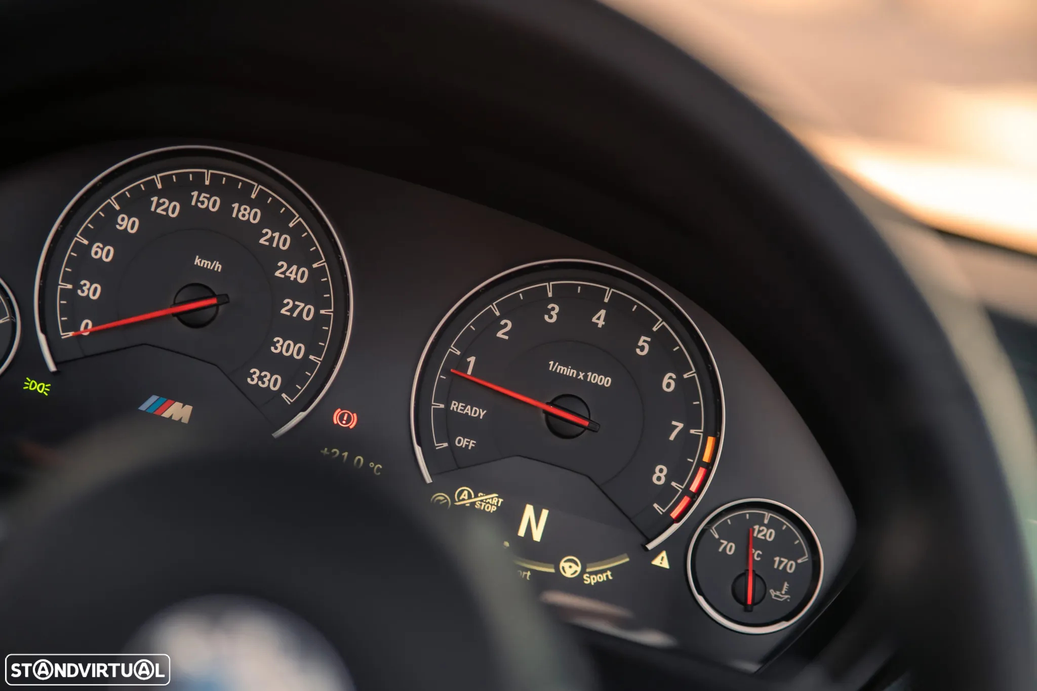 BMW M4 Cabrio DKG Competition - 32
