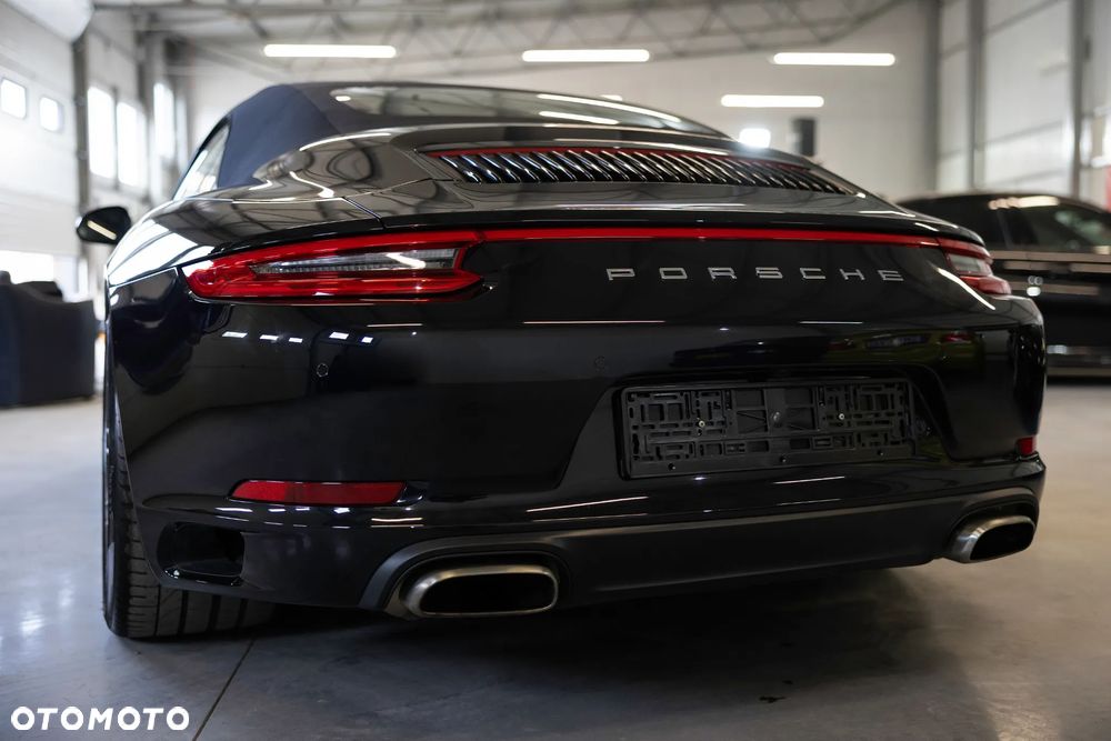 Porsche 911 Carrera 4 Cabriolet PDK - 4