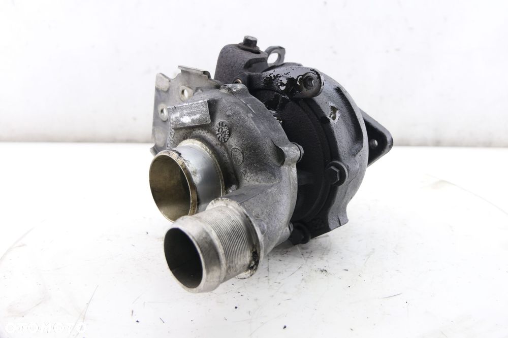 Turbina JAGUAR XF I X250 2.7D 6R8Q-6K682-AD - 1