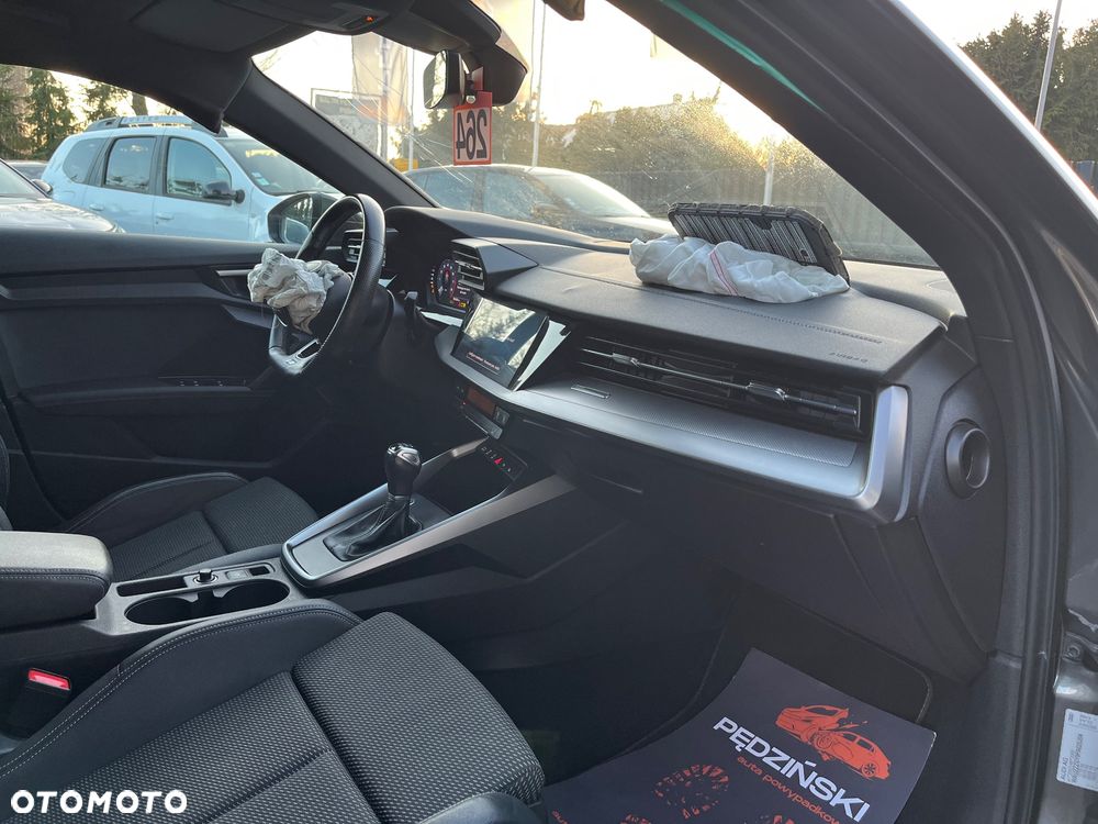 Audi A3 Sportback 30 TFSI S line - 8