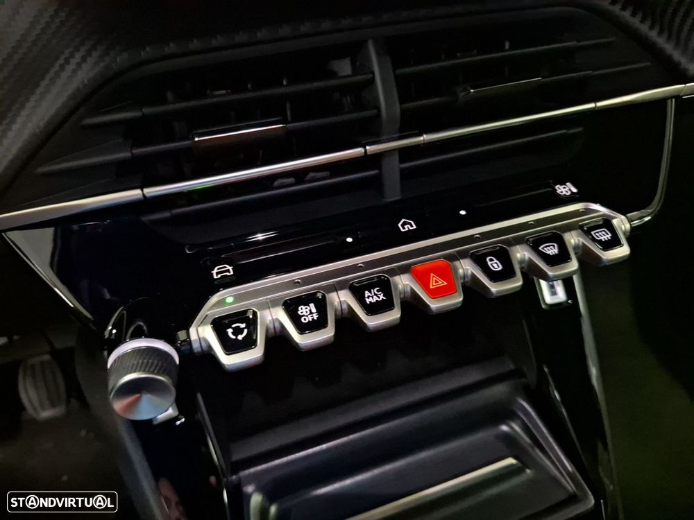 Peugeot 2008 1.2 PureTech Allure - 19