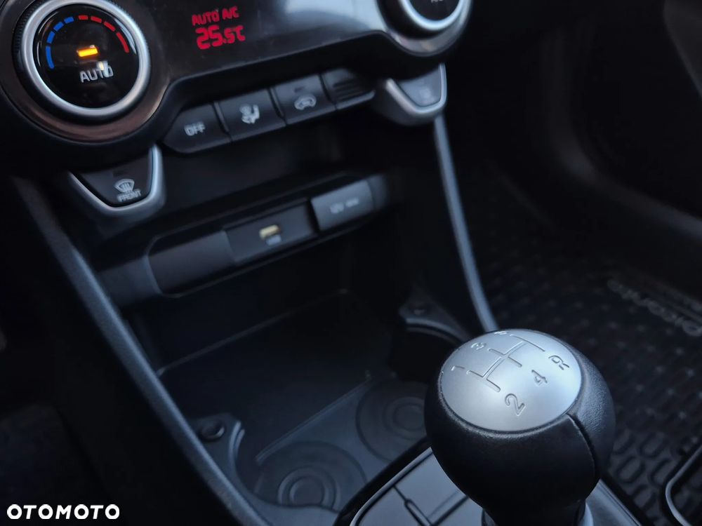 Kia Picanto 1.0 L - 33