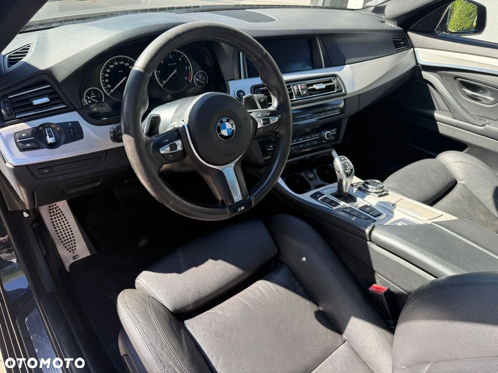 BMW Seria 5 530d xDrive Sport-Aut - 10