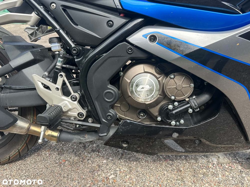 QJMOTOR SRK 125R - 5