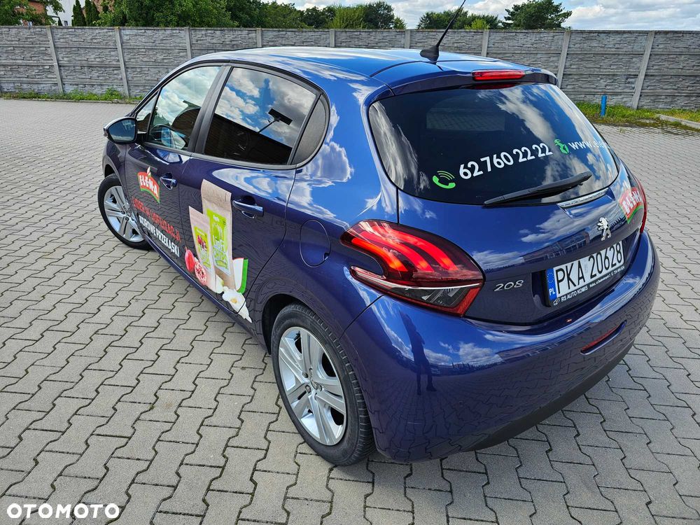 Peugeot 208 - 4