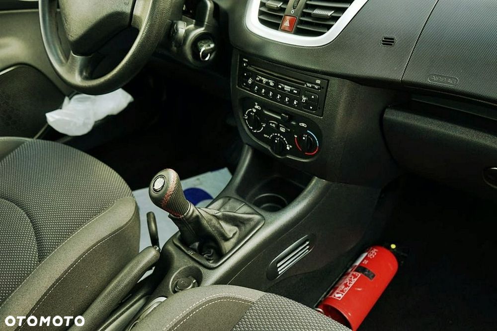 Peugeot 206 plus - 21