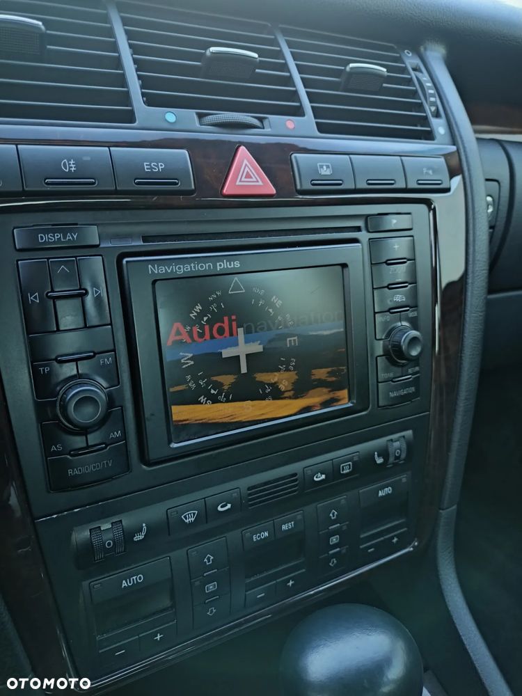 Audi A8 3.7 Tiptronic - 12