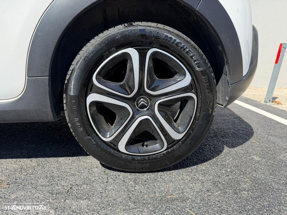 Citroën C3 1.2 PureTech Shine - 8