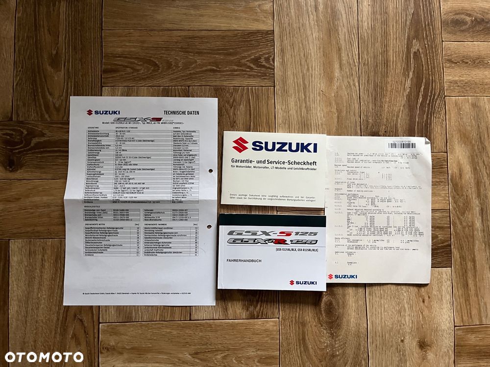 Suzuki GSX - 7