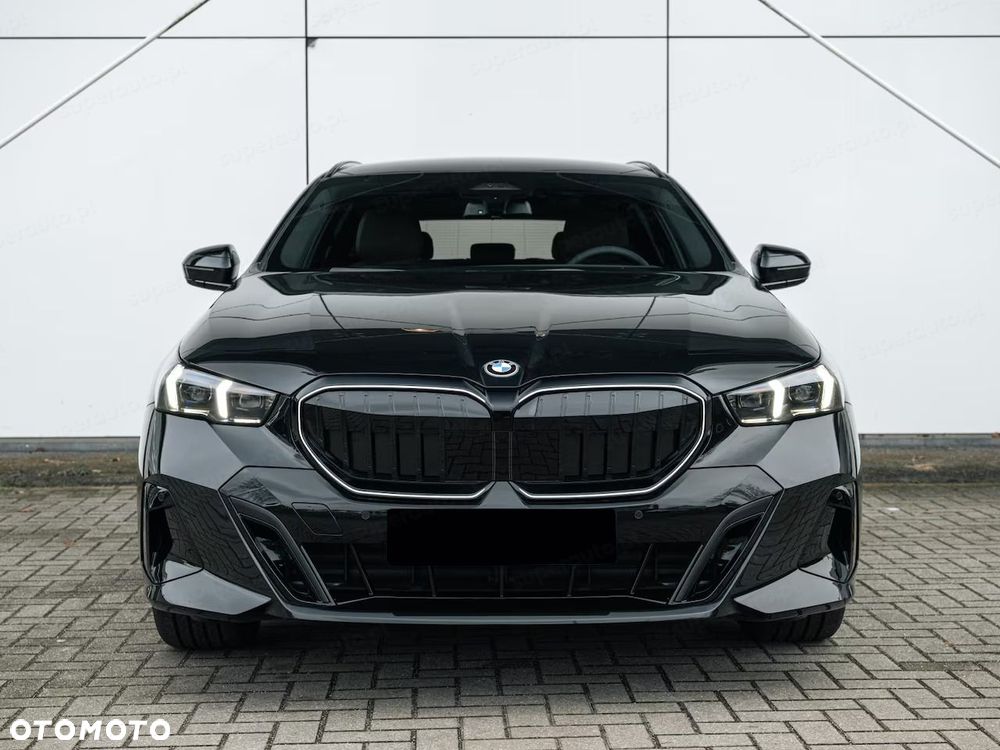 BMW Seria 5 520d xDrive mHEV M Sport - 6