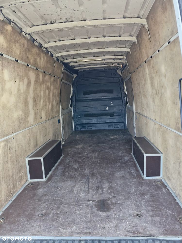 Volkswagen Crafter - 17