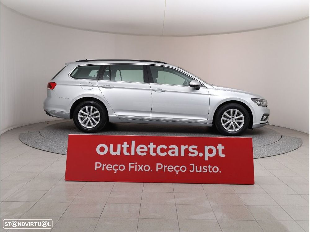 VW Passat Variant 1.6 TDI Business DSG - 10