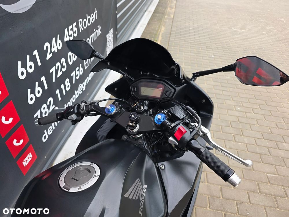 Honda CBR - 32