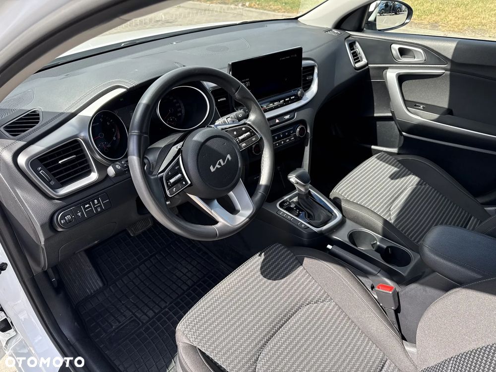 Kia Ceed 1.5 T-GDI M DCT - 10