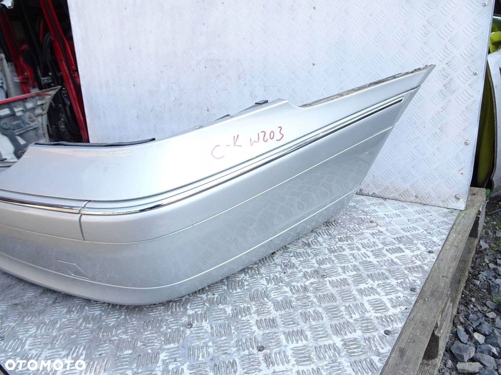Zderzak tył Mercedes C - Klasa W203 00-04 sedan 744 - 3