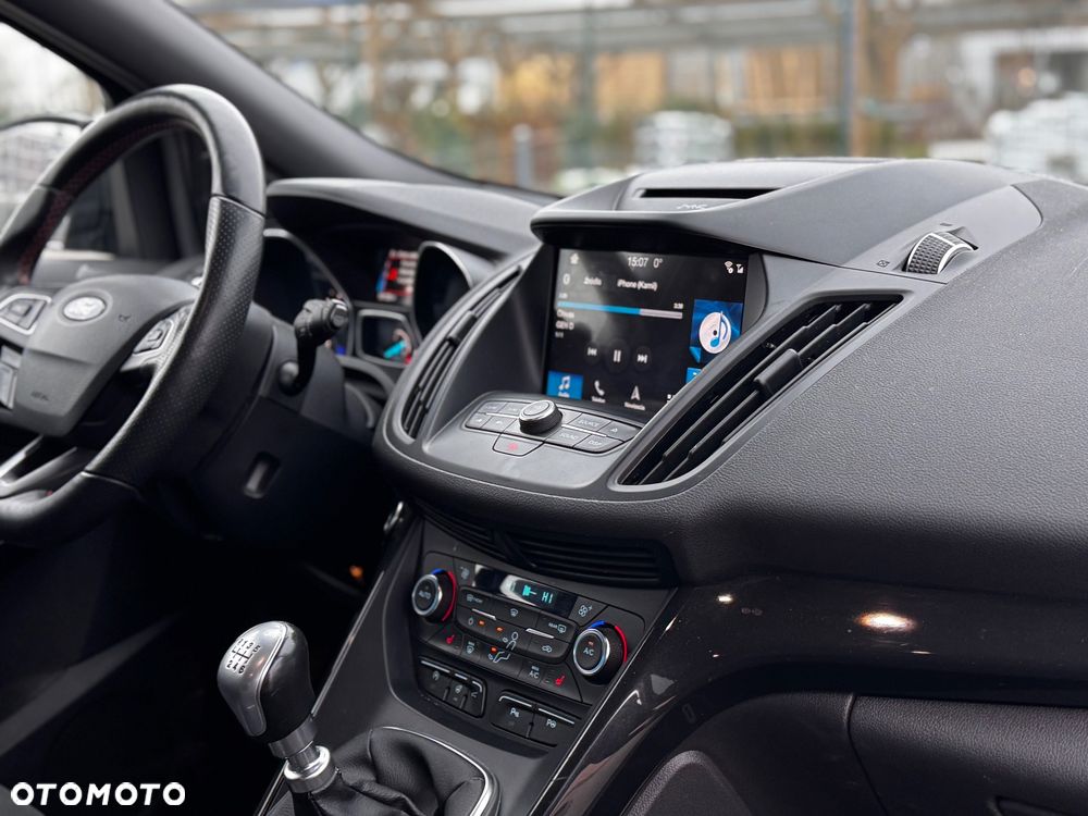 Ford Kuga 2.0 TDCi 2x4 ST-Line - 20