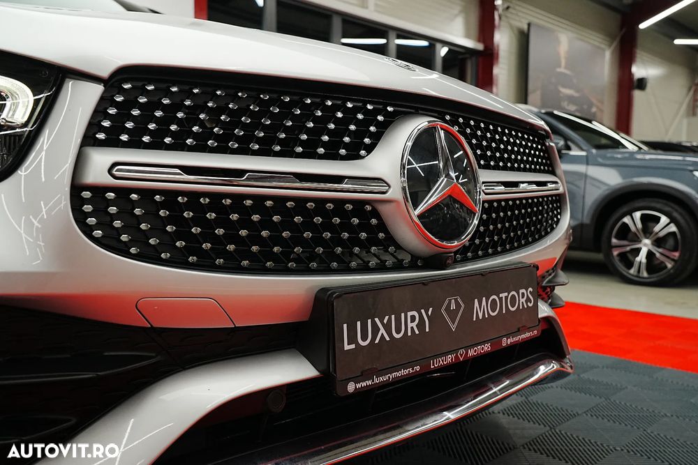 Mercedes-Benz GLC Coupe 300 e 4Matic 9G-TRONIC AMG Line Plus - 23