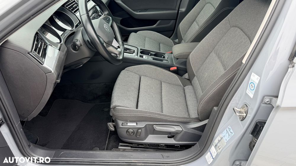 Volkswagen Passat 2.0 TDI SCR DSG Business - 9