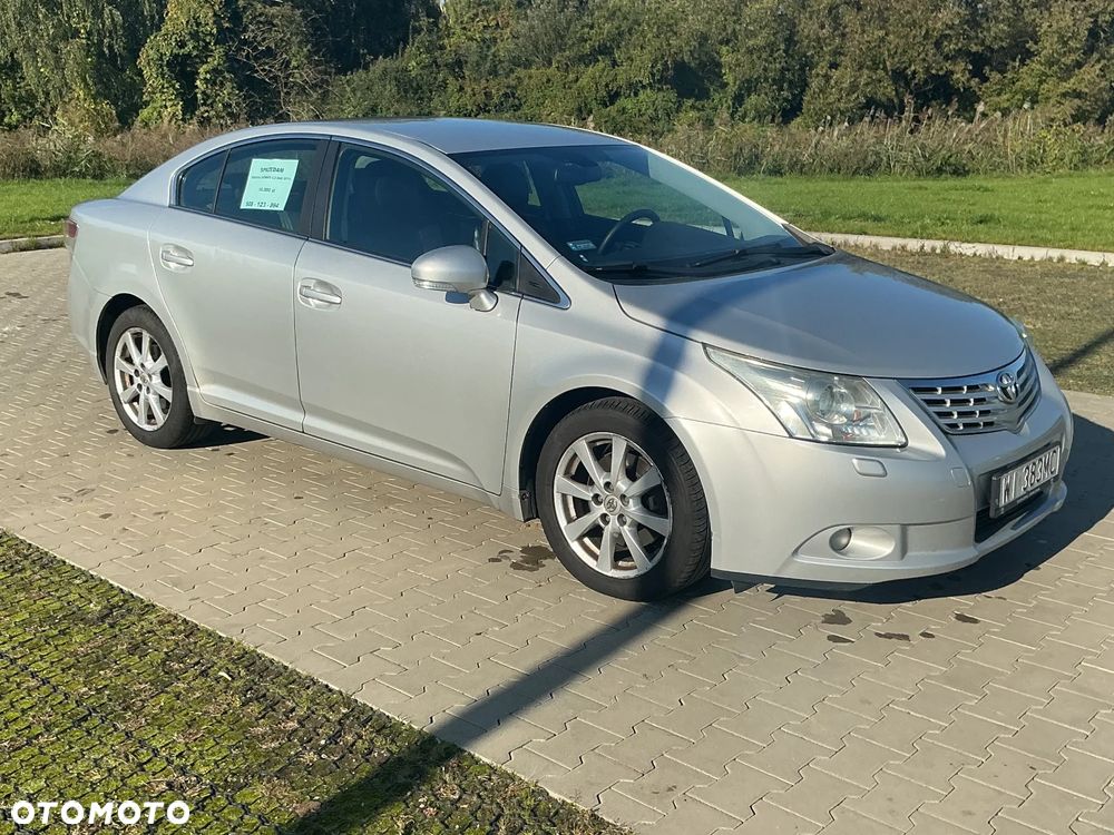 Toyota Avensis 2011 photo 5