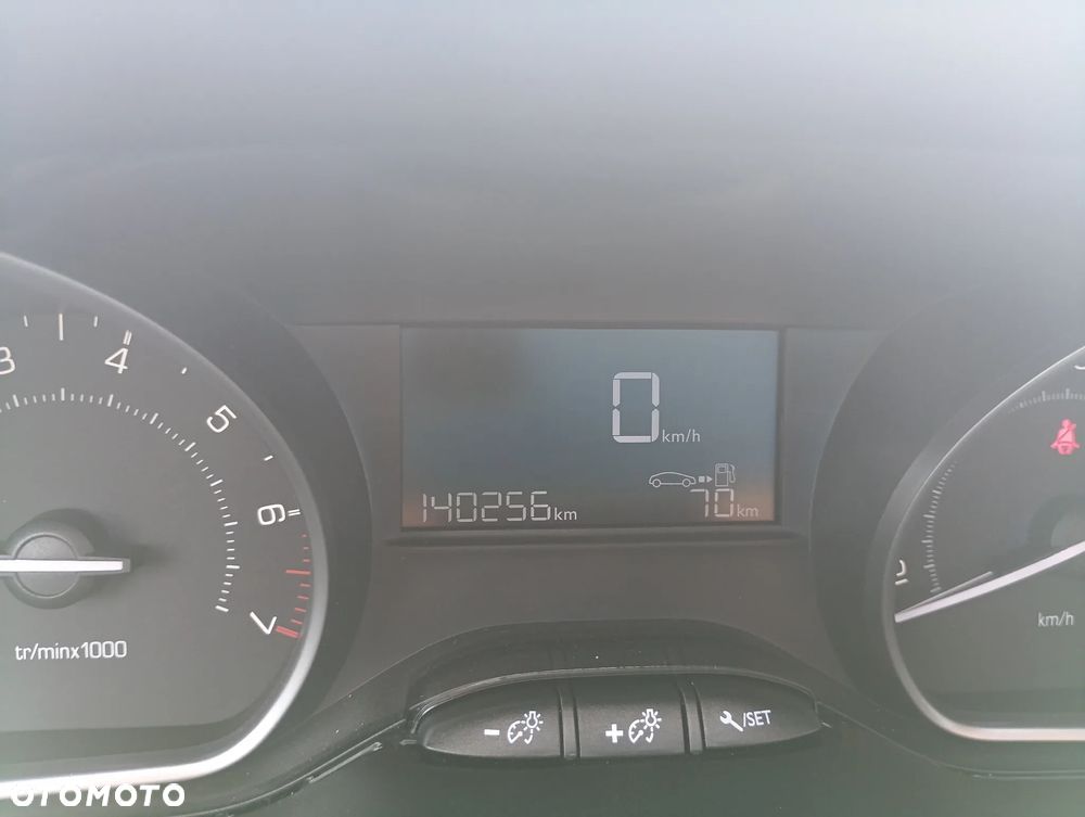 Peugeot 208 68 VTI Access - 35
